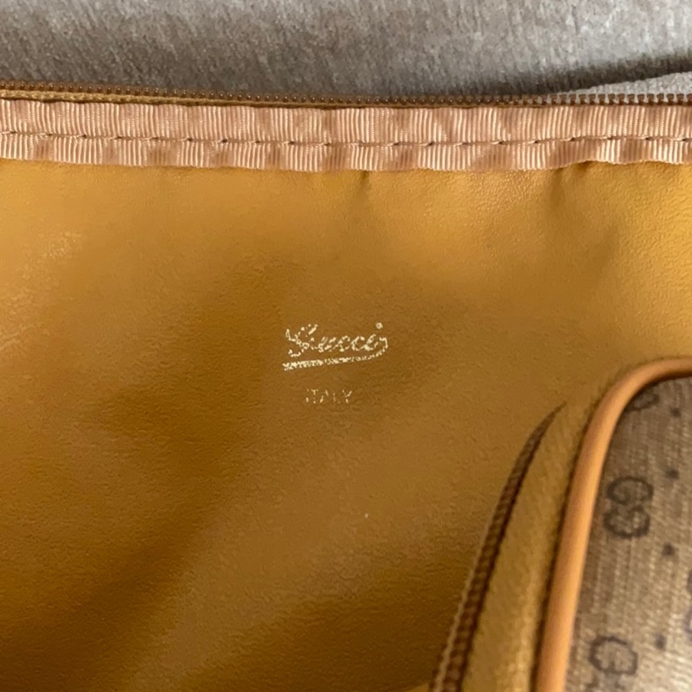 Vintage Gucci cosmetic case - Picture 3 of 4